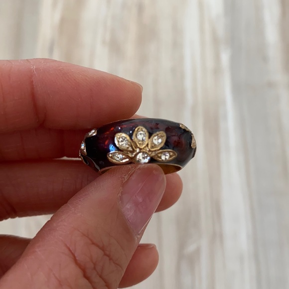 ❤️ Banana Republic Rhinestone Ring - Picture 3 of 3